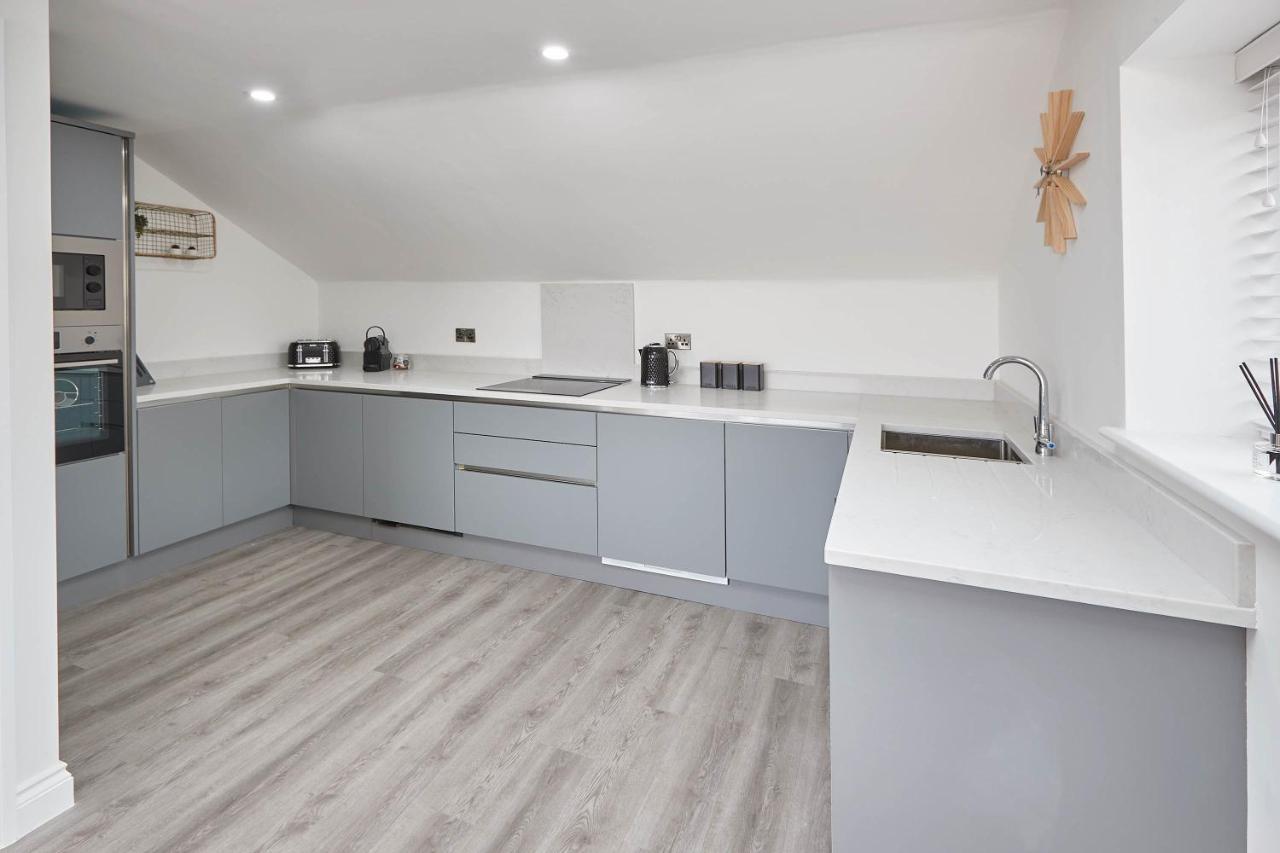Host & Stay - Coastal Townhouse Вітбі Екстер'єр фото
